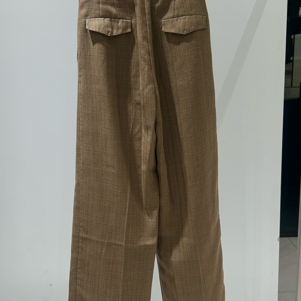 Beige pant